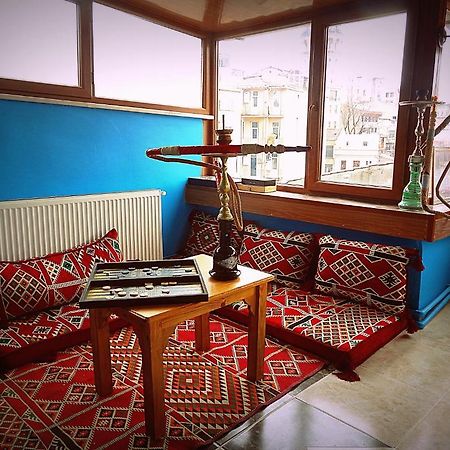 Galata West Hostel Istanbul Bagian luar foto